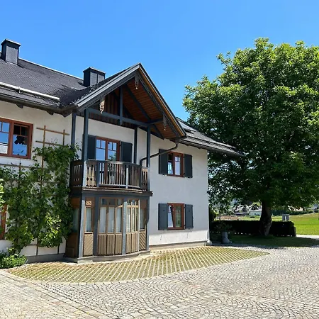 Traumhaft Grosse Naehe Attersee Apartment *