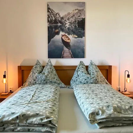Traumhaft Grosse Naehe Attersee Apartment