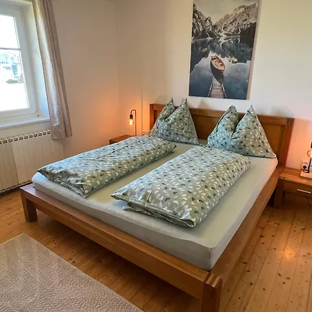 Traumhaft Grosse Naehe Attersee * Sankt Georgen im Attergau