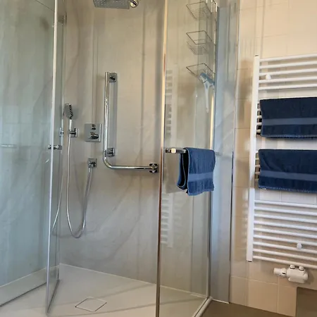 Traumhaft Grosse Naehe Attersee